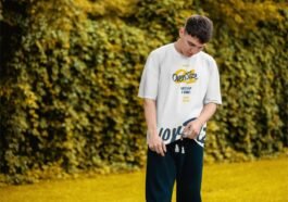 Men Oversize T-shirt MockUp